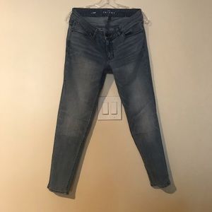 White House Black Market Skinny Jean